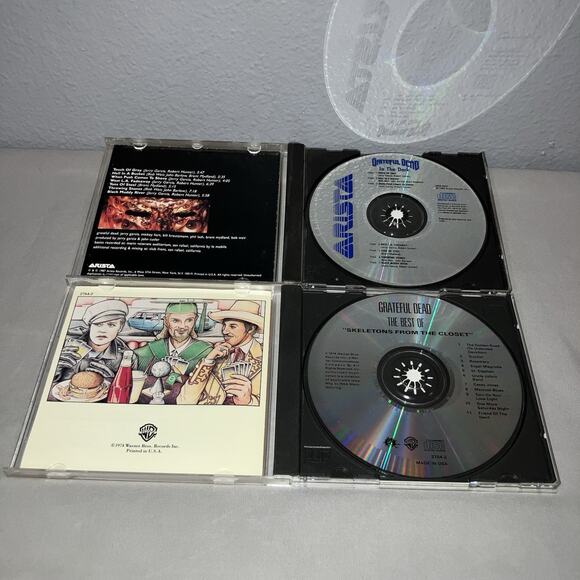 Cd Used Grateful Dead In The Dark / Skeletons From The Closet Bundle See Pics - Picture 3 of 6